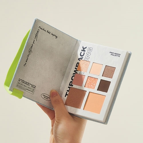 CLIO Pro Mood Palette - 02 THROWBACK YOUNG