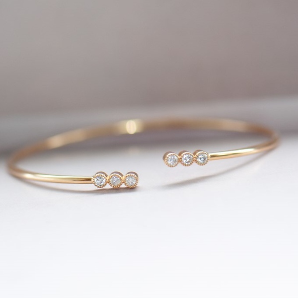 18K Vintage Diamond Flex Bangle