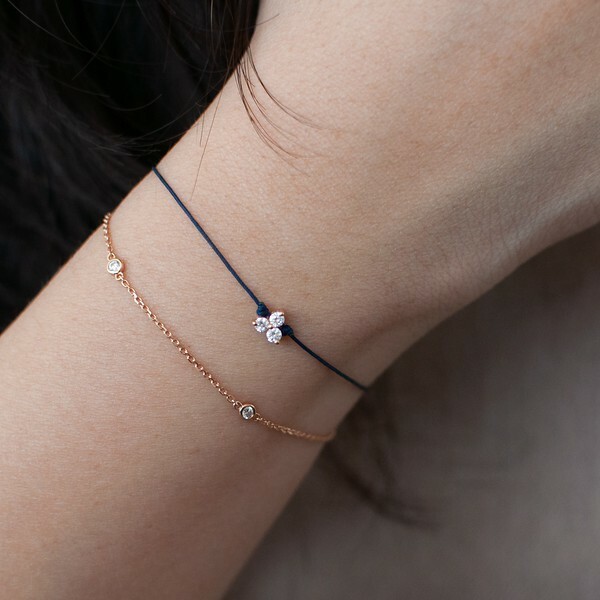 18K 3 leaf clover diamond string