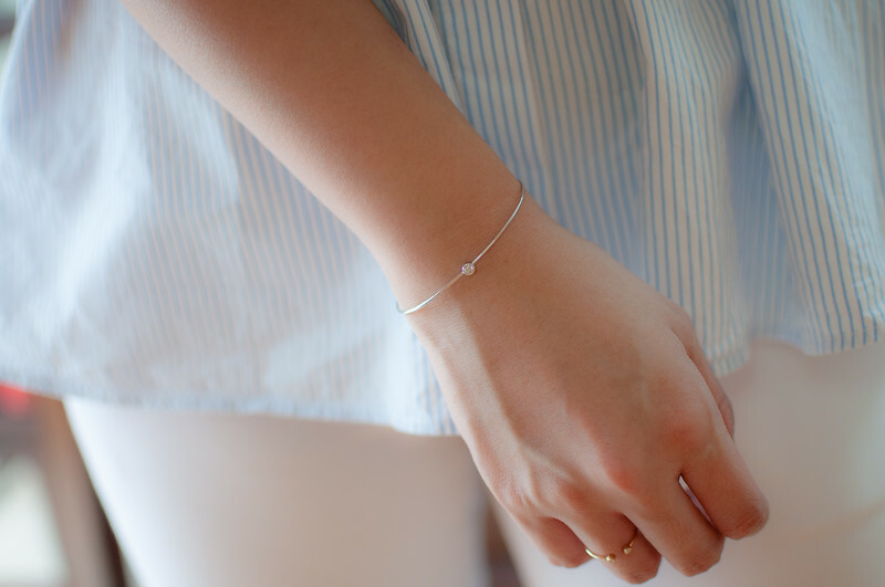 18K Single diamond 0.20ct flex bangle