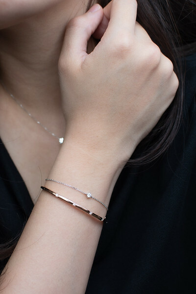 18K 0.10ct Single Diamond Bracelet