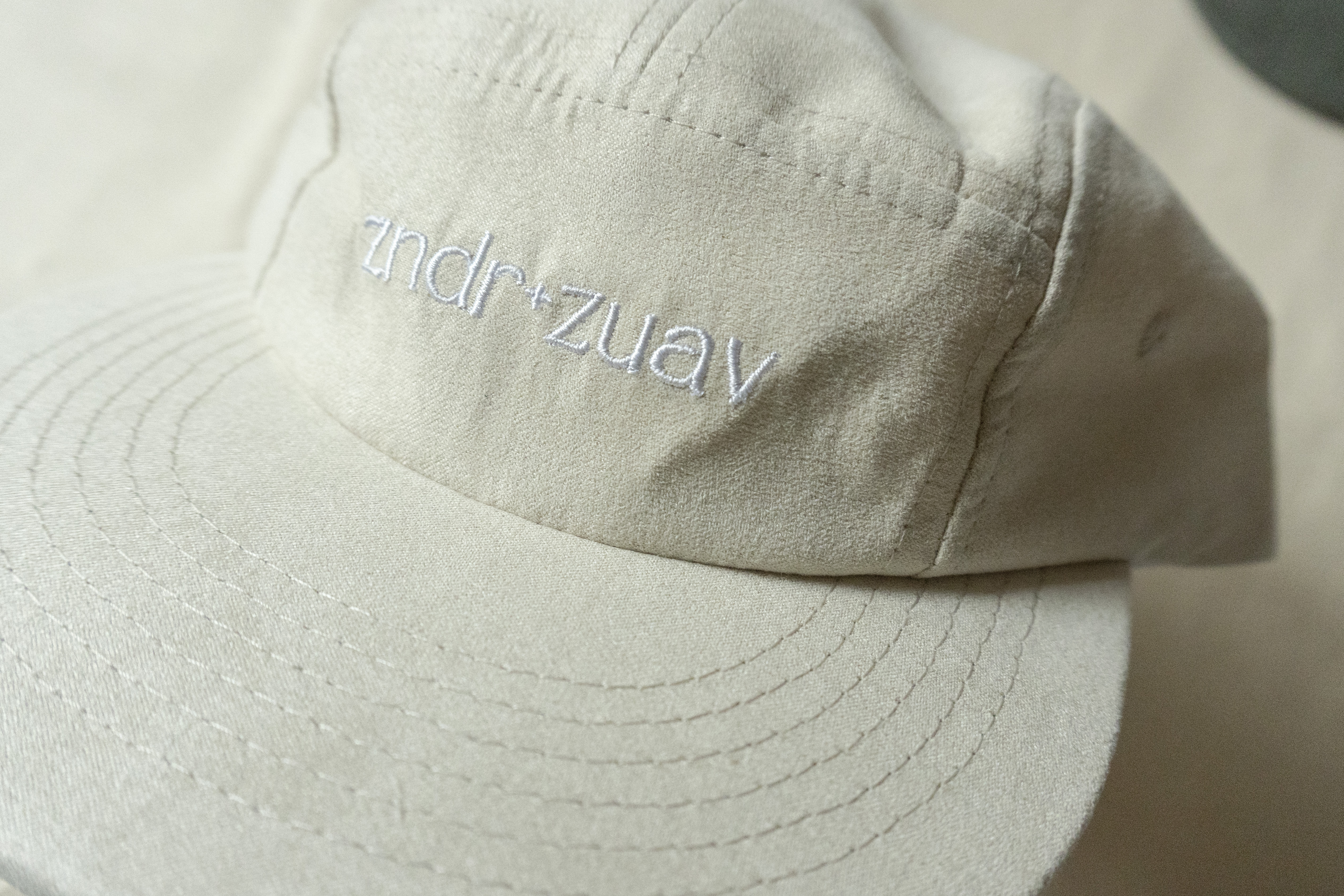 Zndr+Zuav - Beige Suede Cap