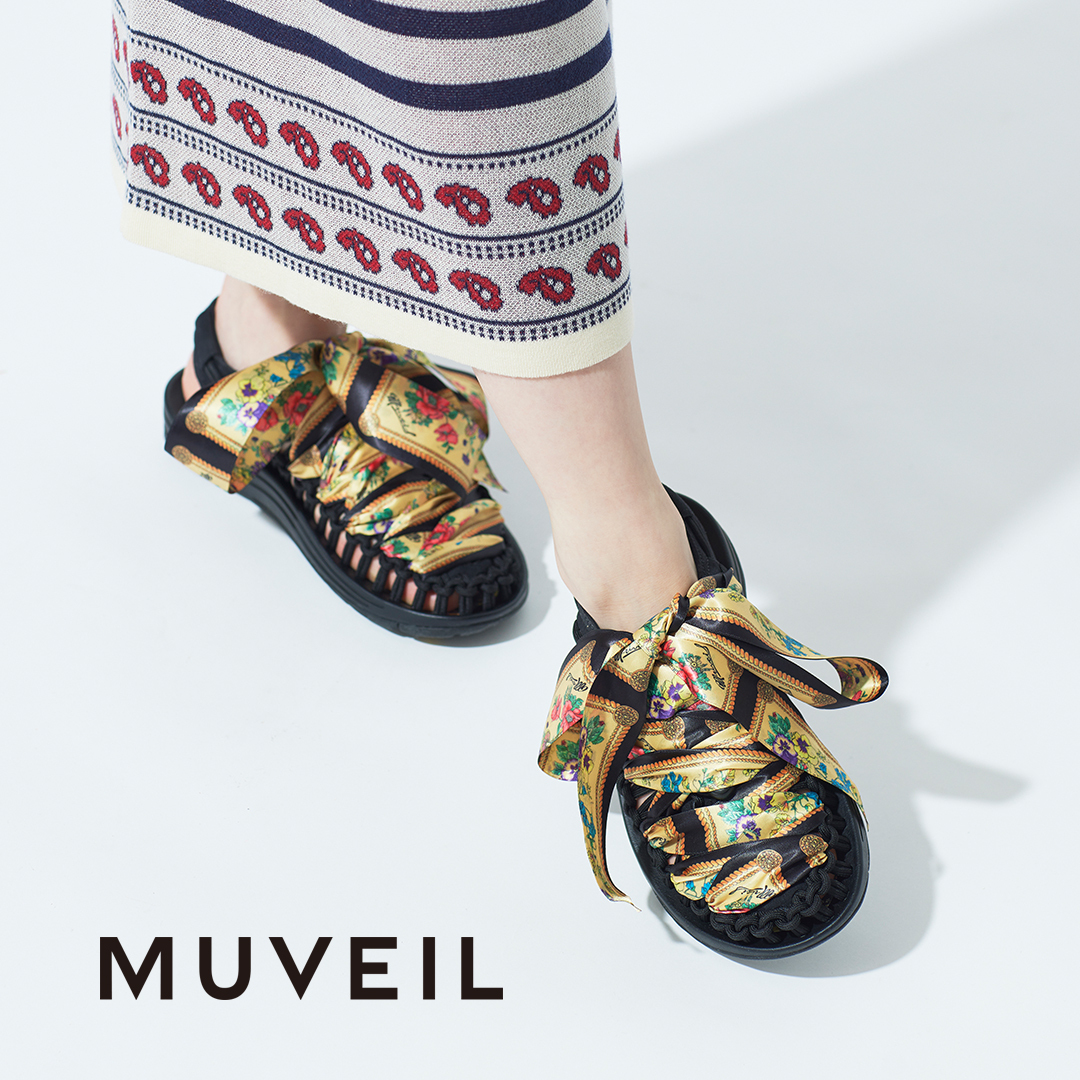 お気にいる ウィメンズ 新品 MUVEIL × KEEN ユニーク サンダル - www 