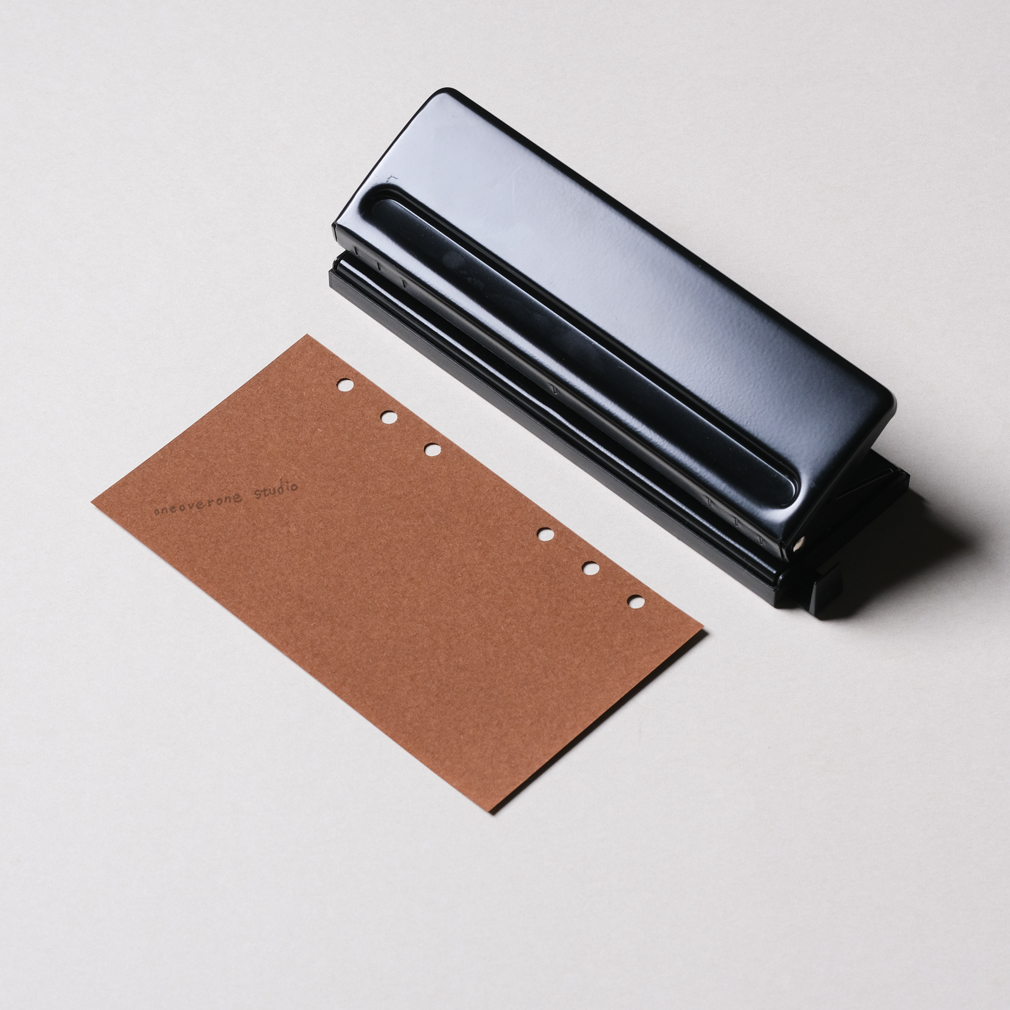 可調式六孔打孔機 /萬用手冊用/KW-trio/TAIWAN