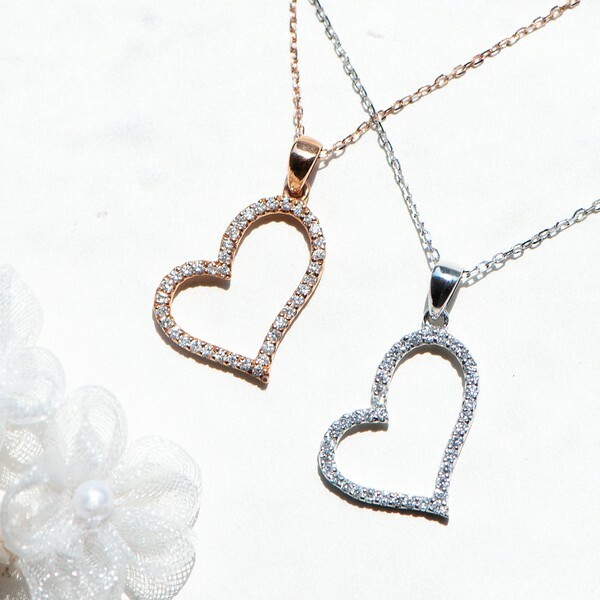 18K heart shape diamond necklace