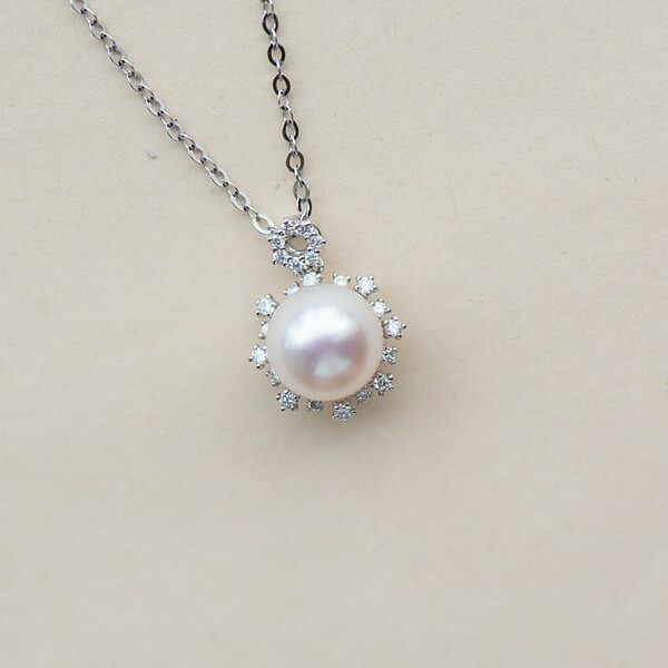 18K Diamond And Akoya Pearl Necklace