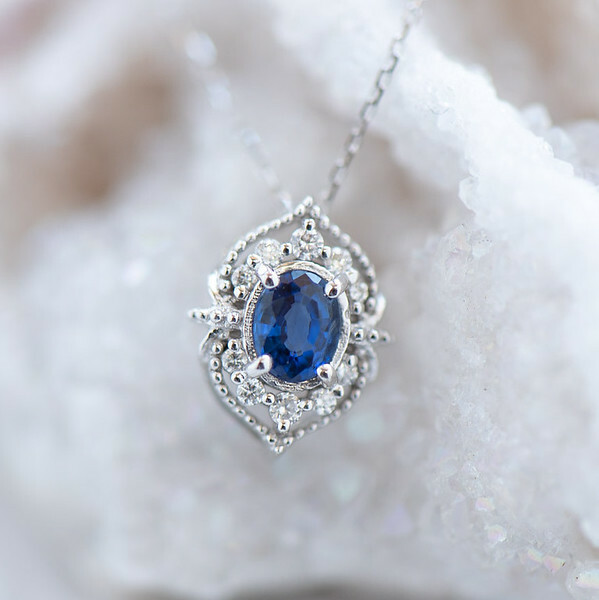 18K 2 way Blue Sapphire Diamond Necklace