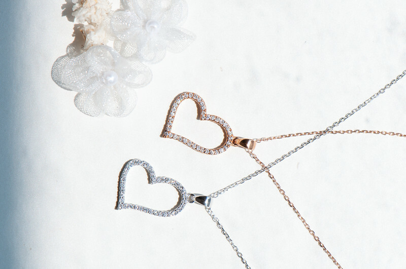 18K heart shape diamond necklace