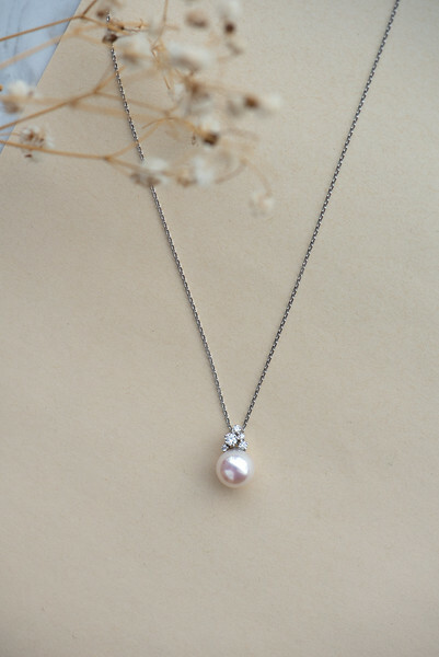 18K Diamond And Akoya Pearl Necklace