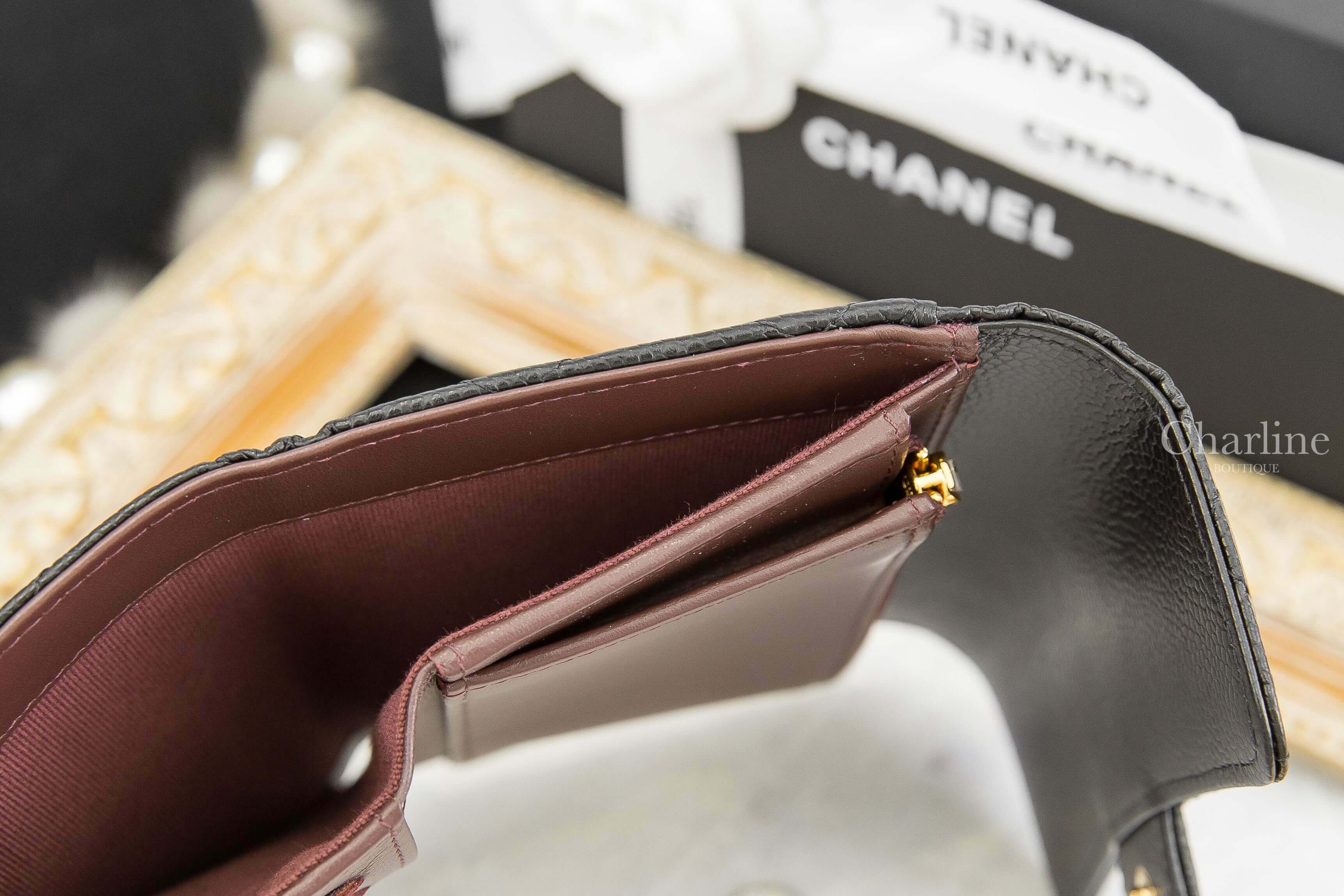 Chanel Medium Flap Wallet 黑色金CC荔枝菱格紋前釦式中夾-Charline Boutique 精品代購