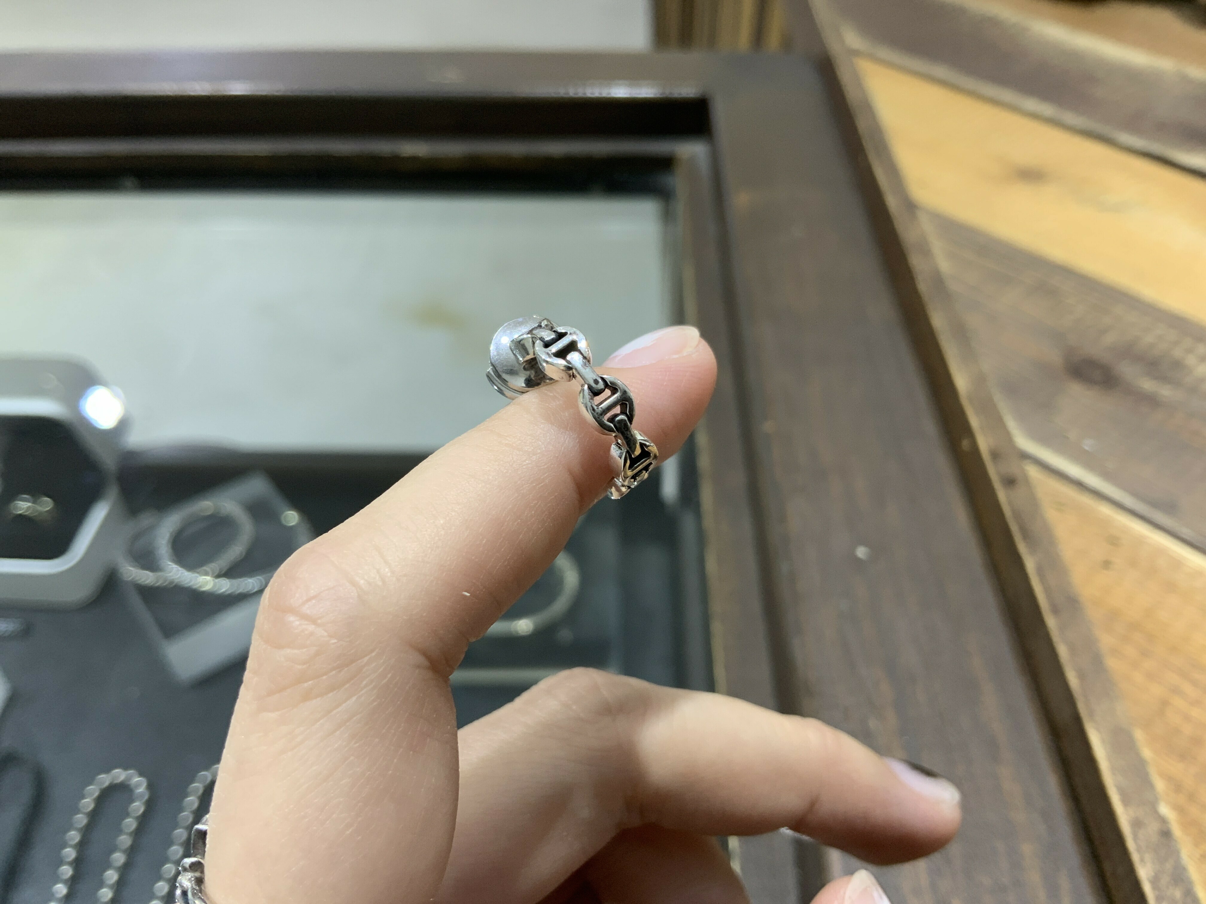 HB074-SS Micro Crescent