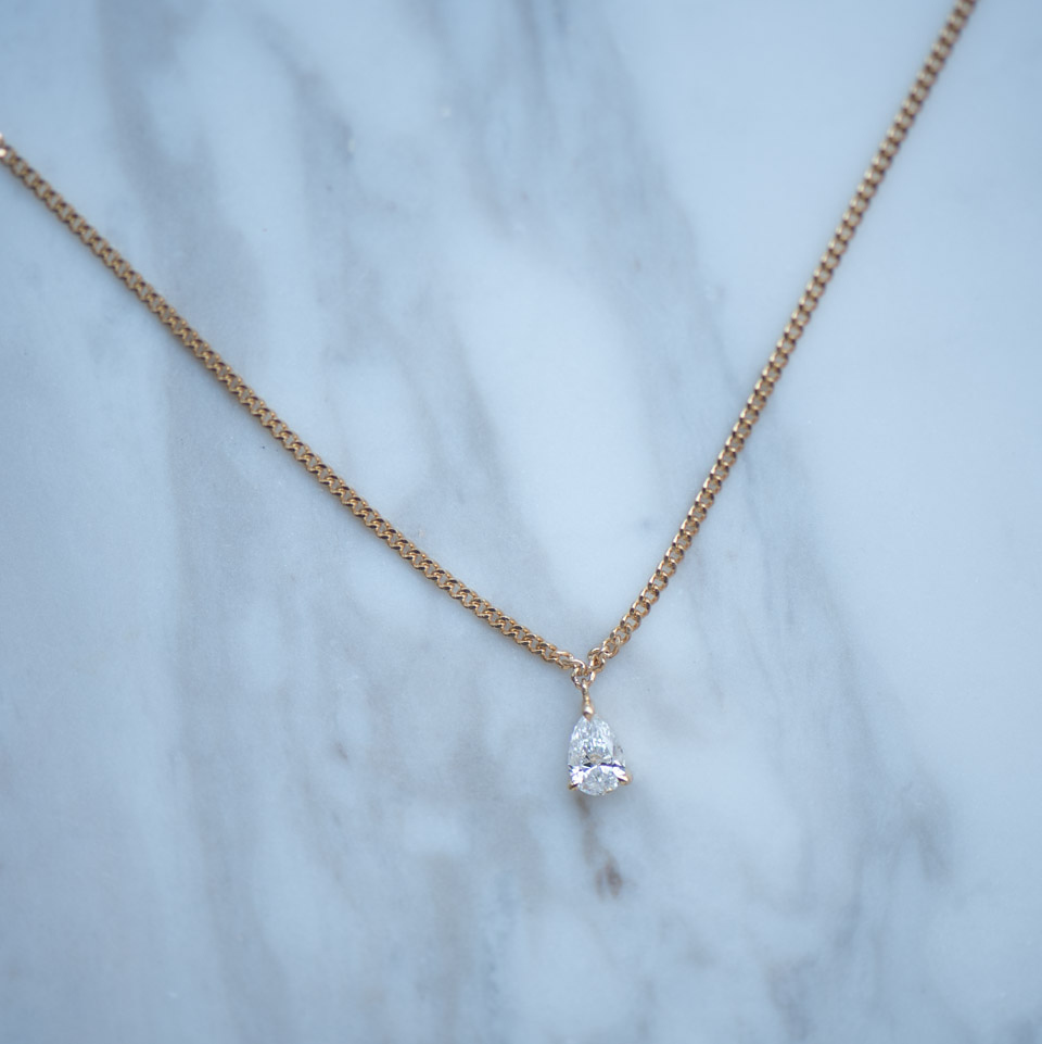 18K Single Pear Shape Diamond Necklace