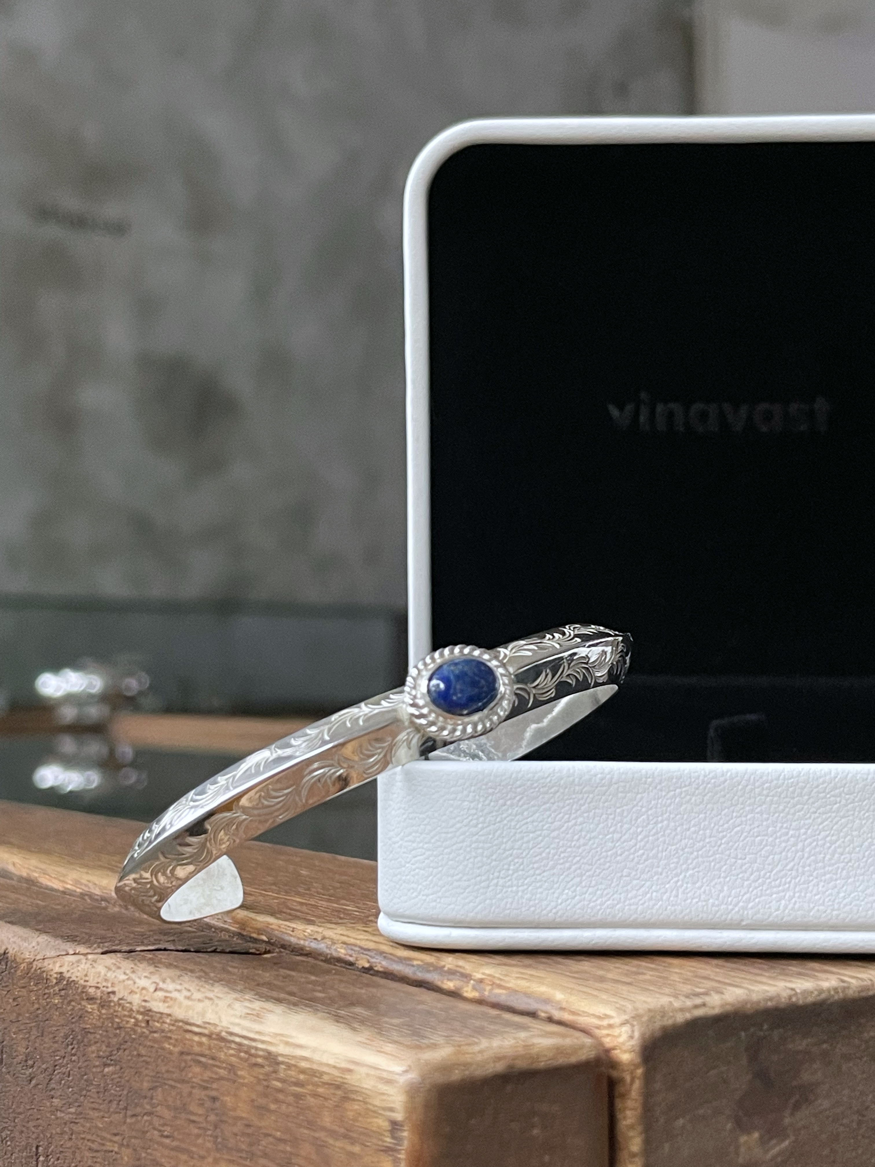 青金石唐草手扼