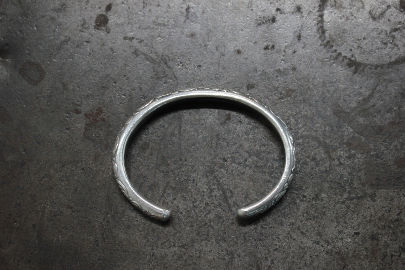 FateCo FCB-38 Thin Carving CL Round Bangle