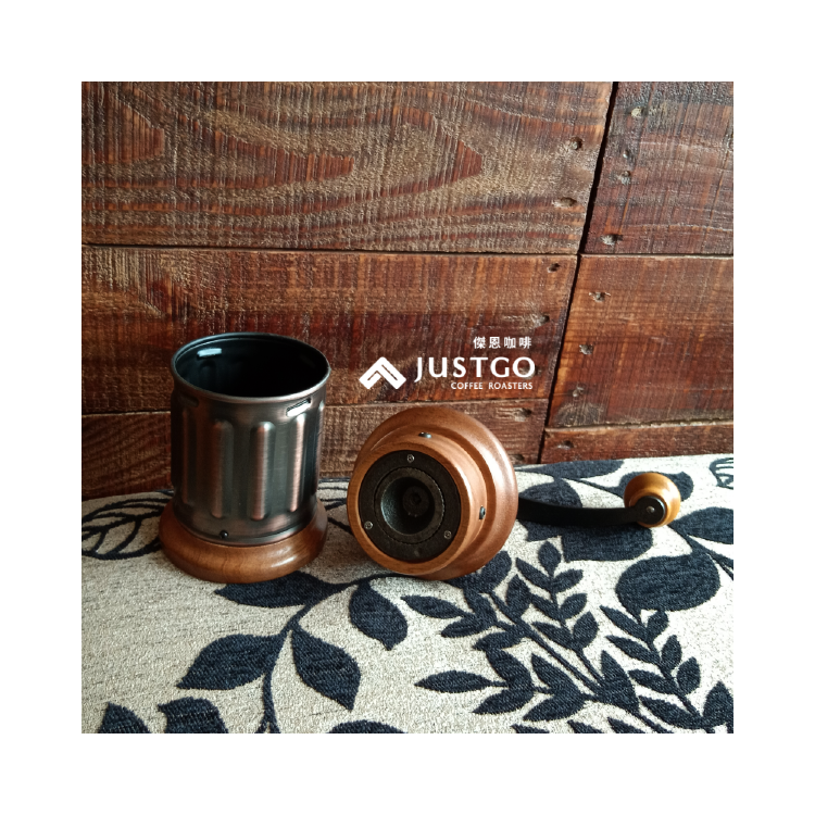 Akira 復古風手搖磨豆機 A-3