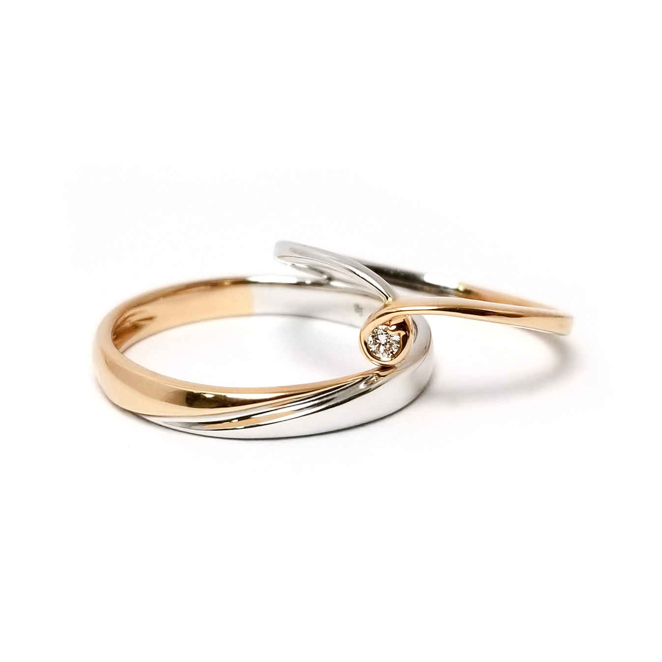 18K白金及玫瑰金鑽石V形水滴結婚戒指