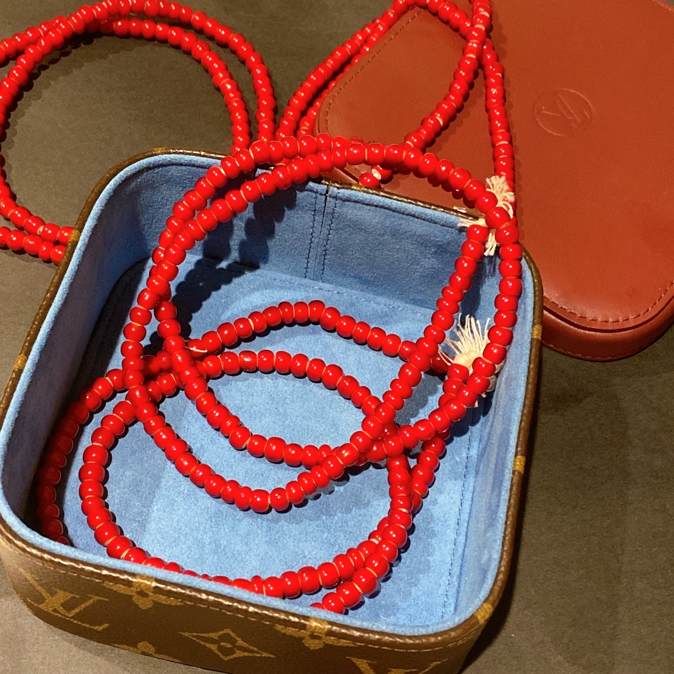 [KatouShun] 古紅珠串