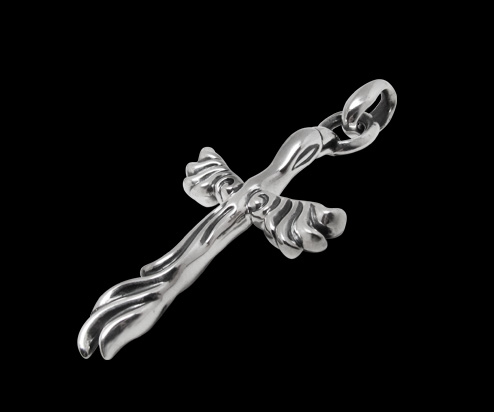 MF Lone Eagle Linked Silk Pendant