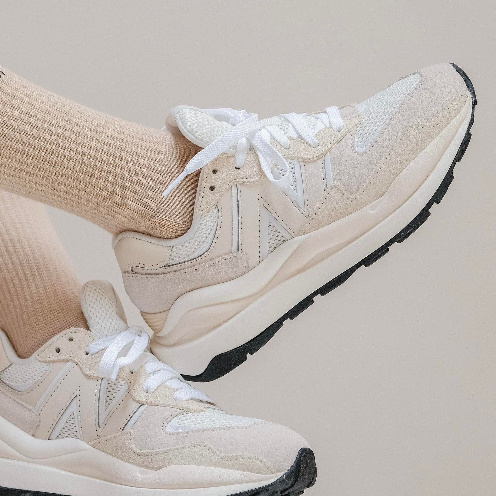 NEW BALANCE 5740 奶茶燕麥色