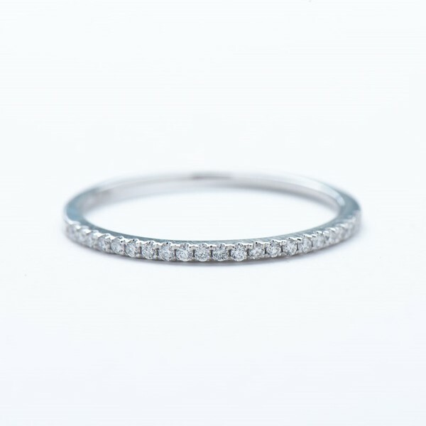 18K Extra Thin Diamond Ring