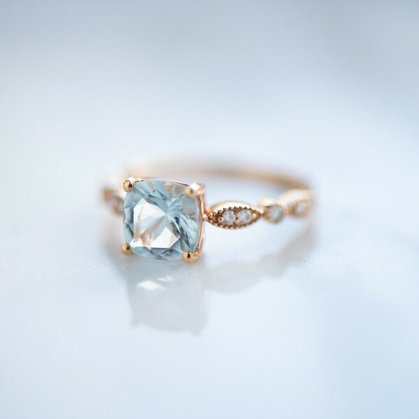 18K Hilary Aquamarine Diamond Ring