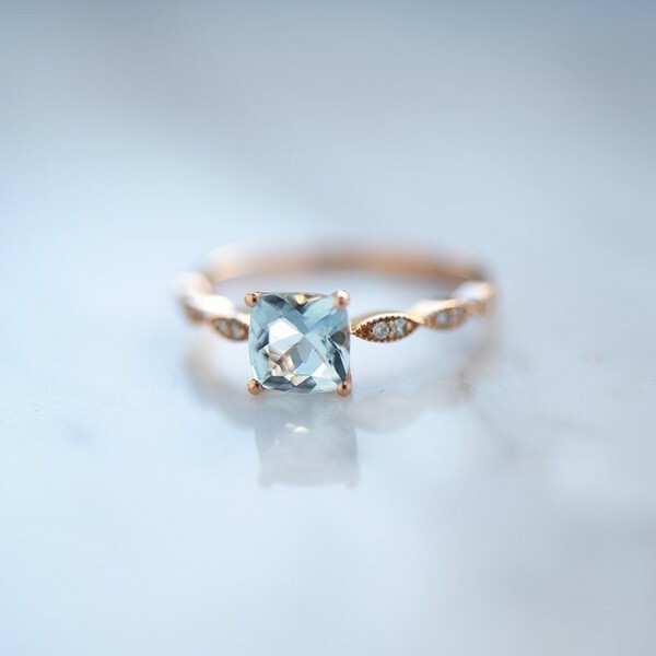 18K Delicate Aquamarine Diamond Ring