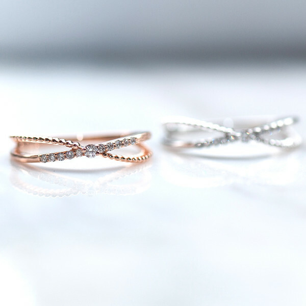 18K Glister Planet Diamond Ring