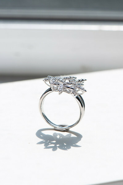 18K Grande Floral Diamond Ring