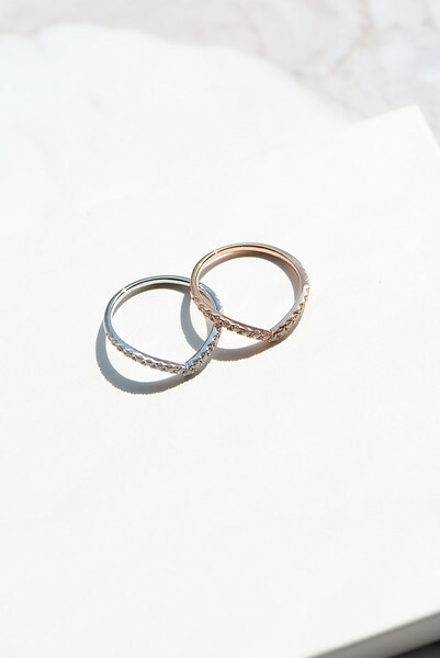 18K Vida Diamond Ring