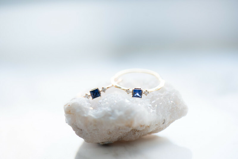 18K Cruzar Blue Sapphire Diamond Ring