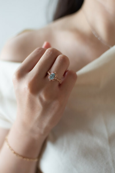 18K Bellissimo Diamond Aquamarine Ring