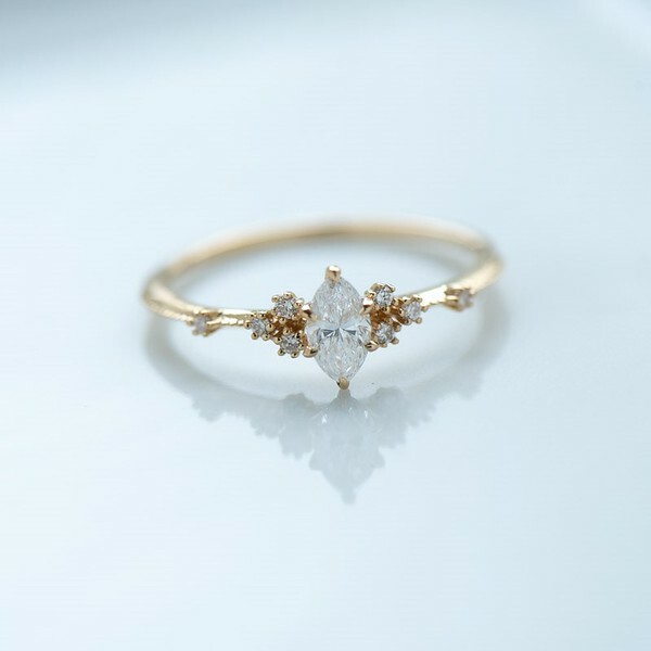 18K Golden Royal Diamond Ring