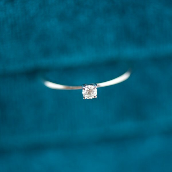 18K Little Star Diamond Ring