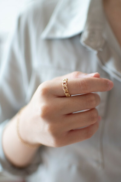 18K Estilo Plain Gold Ring