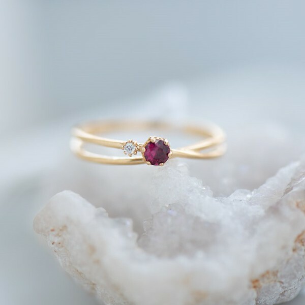 18K Ruby Diamond Ring