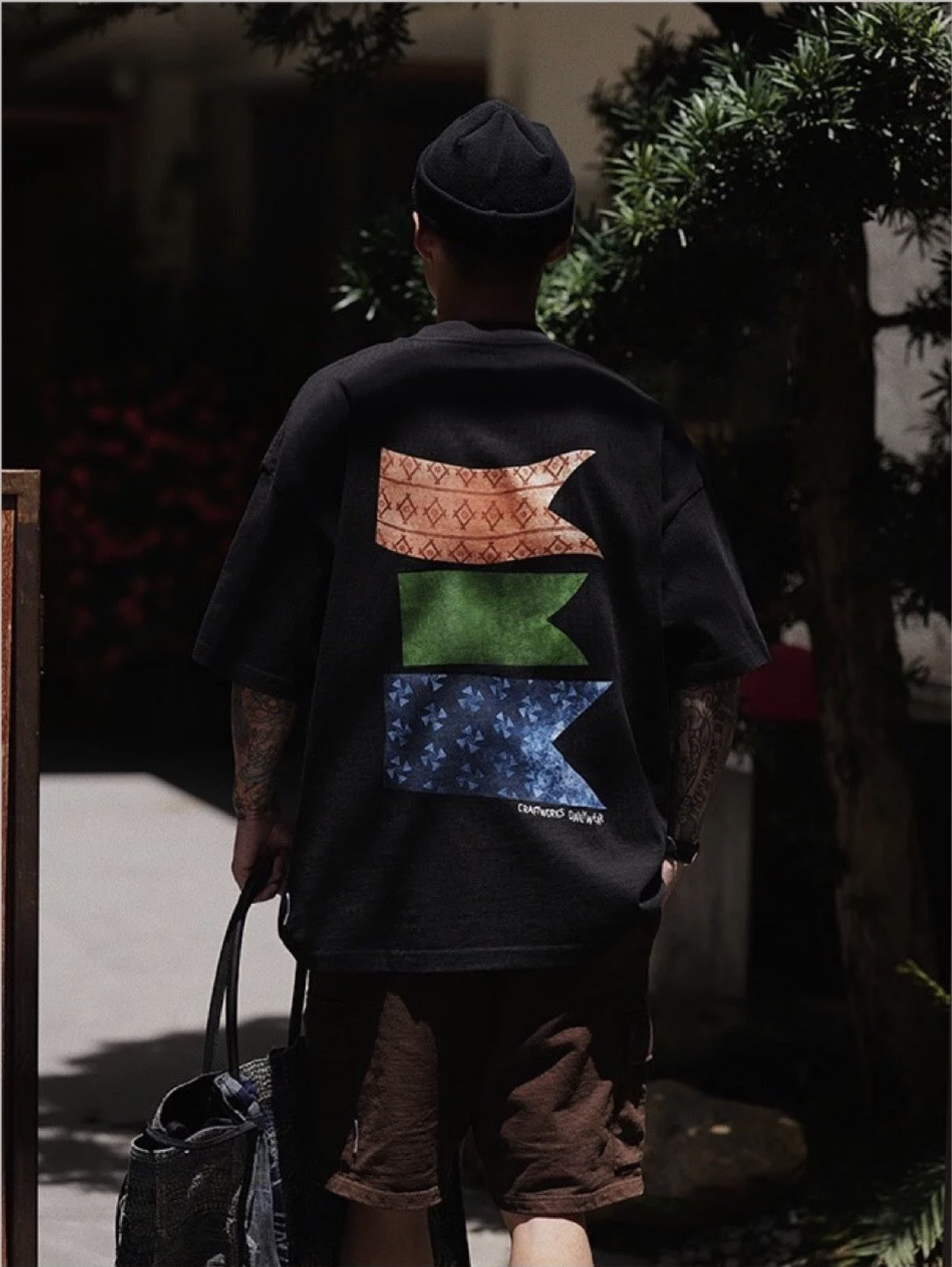 {現貨} UNBENT 復古花紋旗重磅Tee