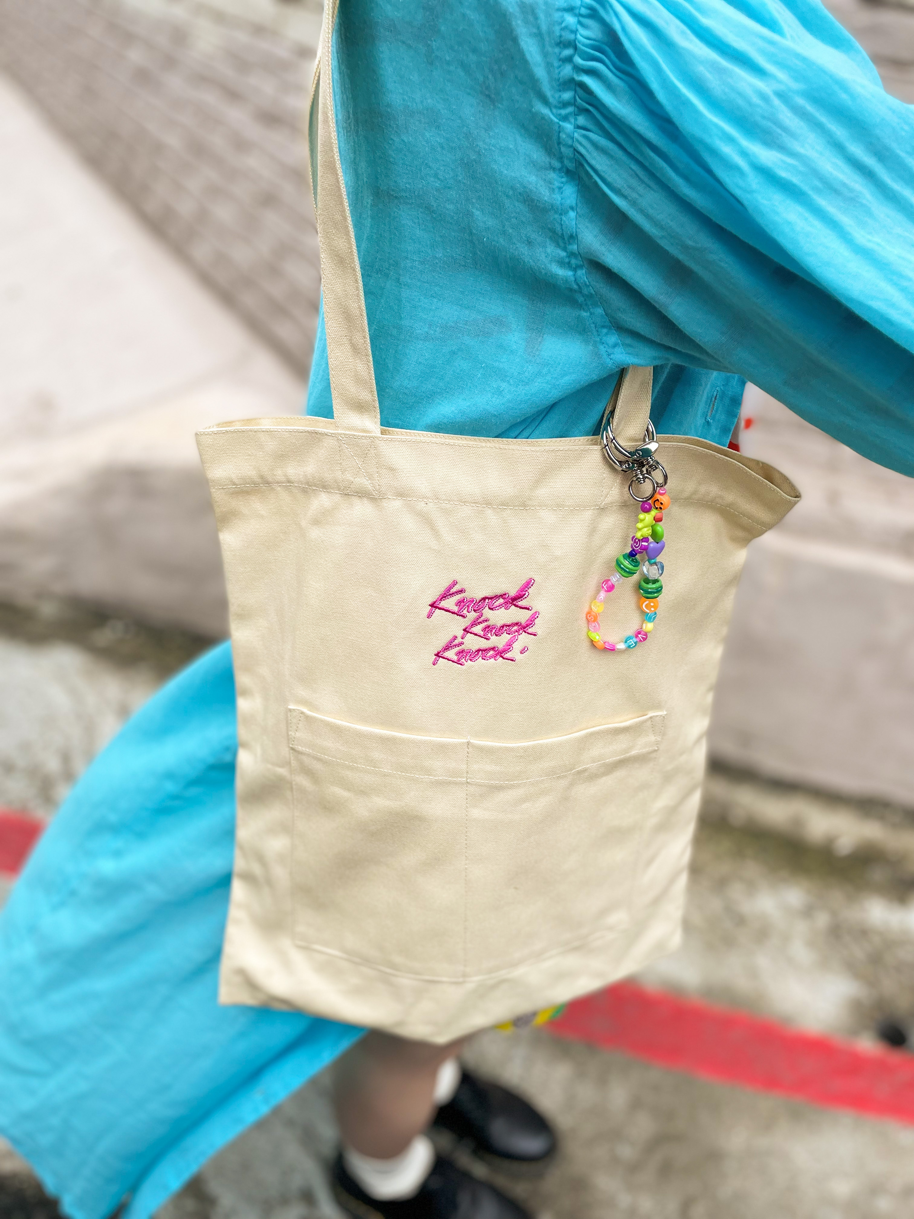 『GE. knock knock knock限量立體刺繡側背袋款』