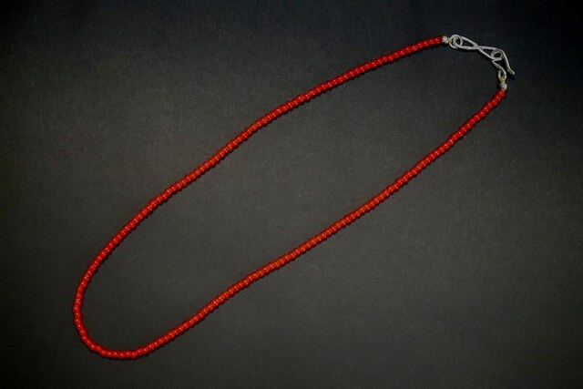 KS 白心珠八字扣頸鏈