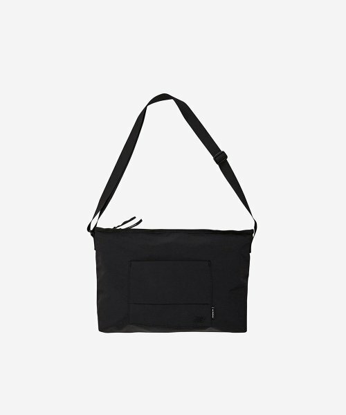 NEW BALANCE 基本款 側背包 斜背包 全黑 NBGCCAA503_19