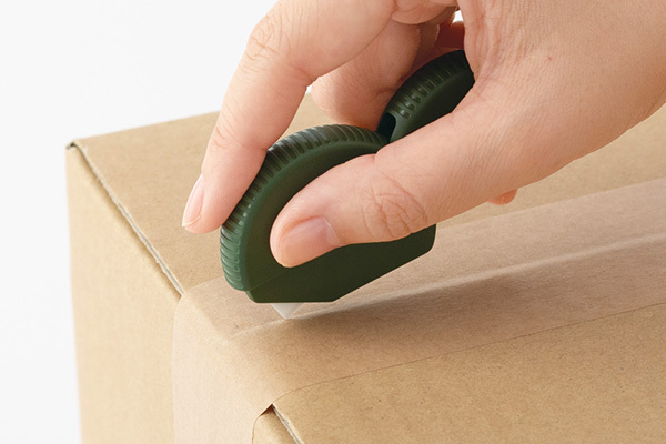 MIDORI 磁吸陶瓷刀片開箱刀