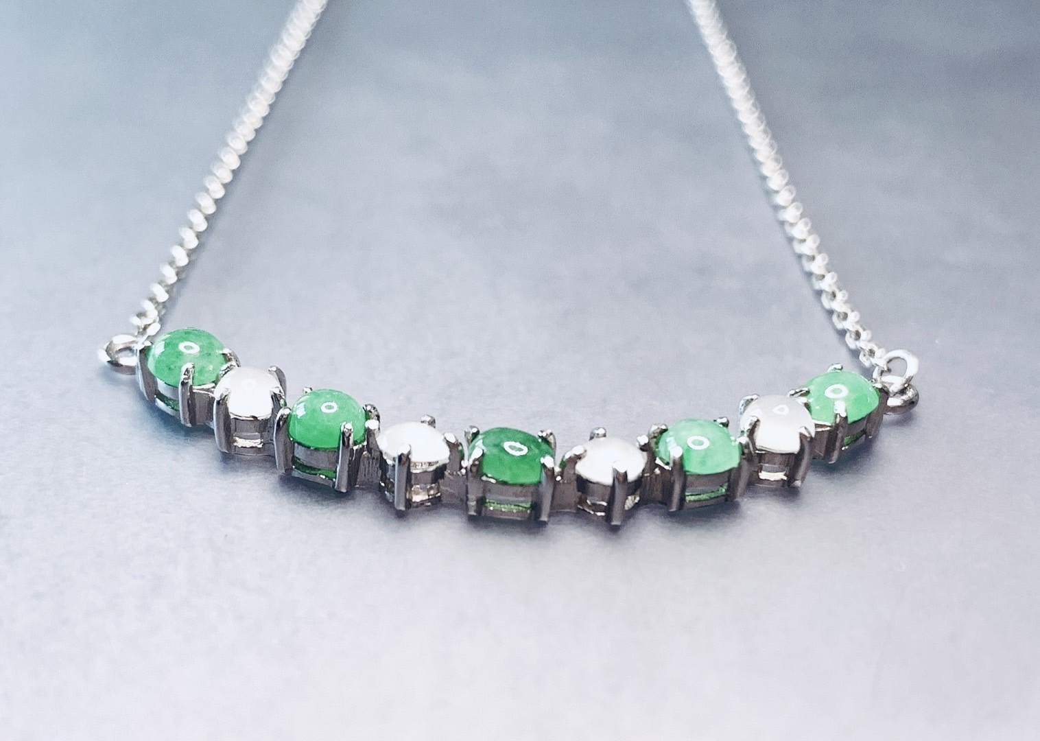 白綠微笑丨冰種翡翠銀項鍊