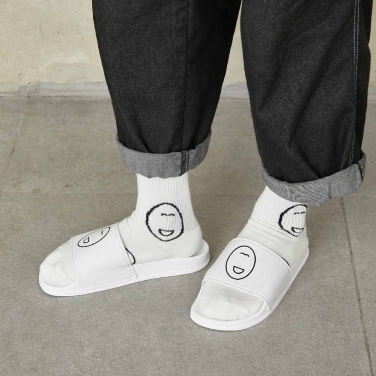 韓國 socks appeal x HIMAA 表情塗鴉聯名拖鞋 笑臉 白