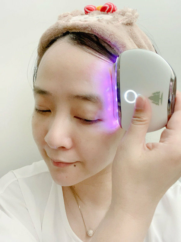 ORangi推薦緊緻美顏V臉溫感震動按摩儀，在家隨時享受SPA