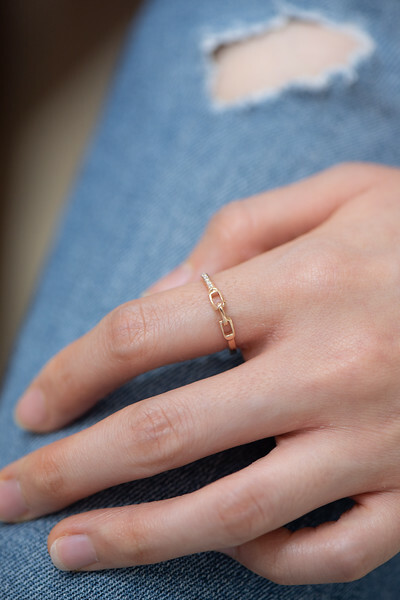 18K Mini Block Chain Diamond Ring