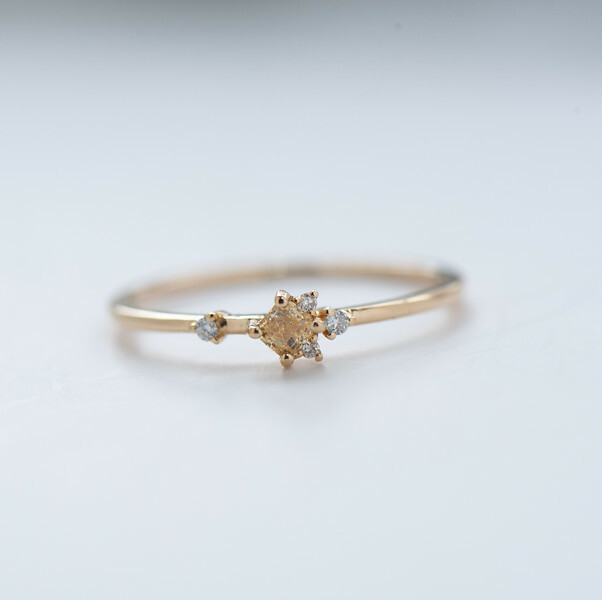 18K Fancy Color Diamond Ring