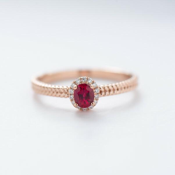 18K Halo Setting Diamond & Ruby Ring