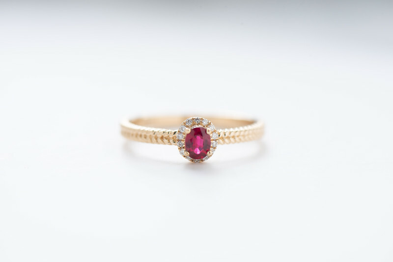 18K Halo Setting Diamond & Ruby Ring