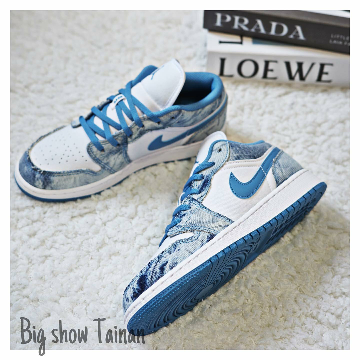 2024 零碼特價 Air Jordan 1 Low (GS)丹寧牛仔藍（DM8947-100)