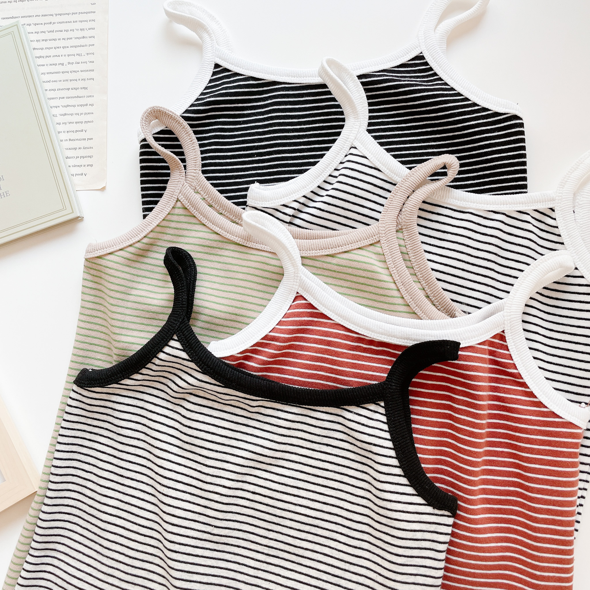 現貨🚚經典質感條紋磨毛滾邊背心💕共5色