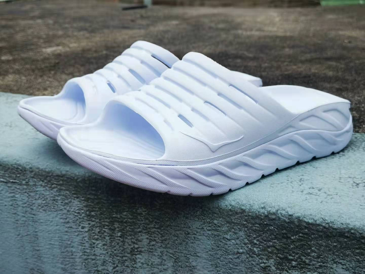 Hoka Ora Recovery Slide WWH